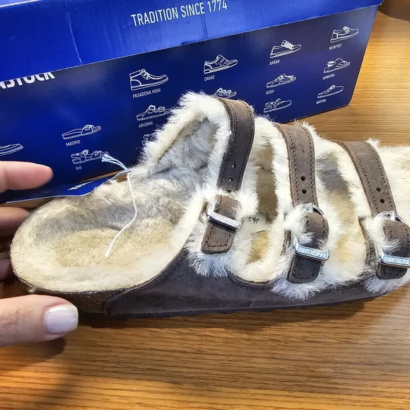 Birkenstock Brown and Cream Furry Sandals Sze 38 (Size 7) - Picture 9 of 11